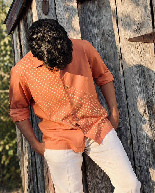 The Shoulder Dust Shirt